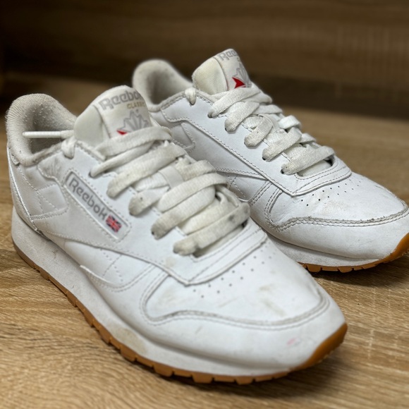 REEBOK Classic Leather Shoes | Women’s Size 6 - Picture 3 of 7